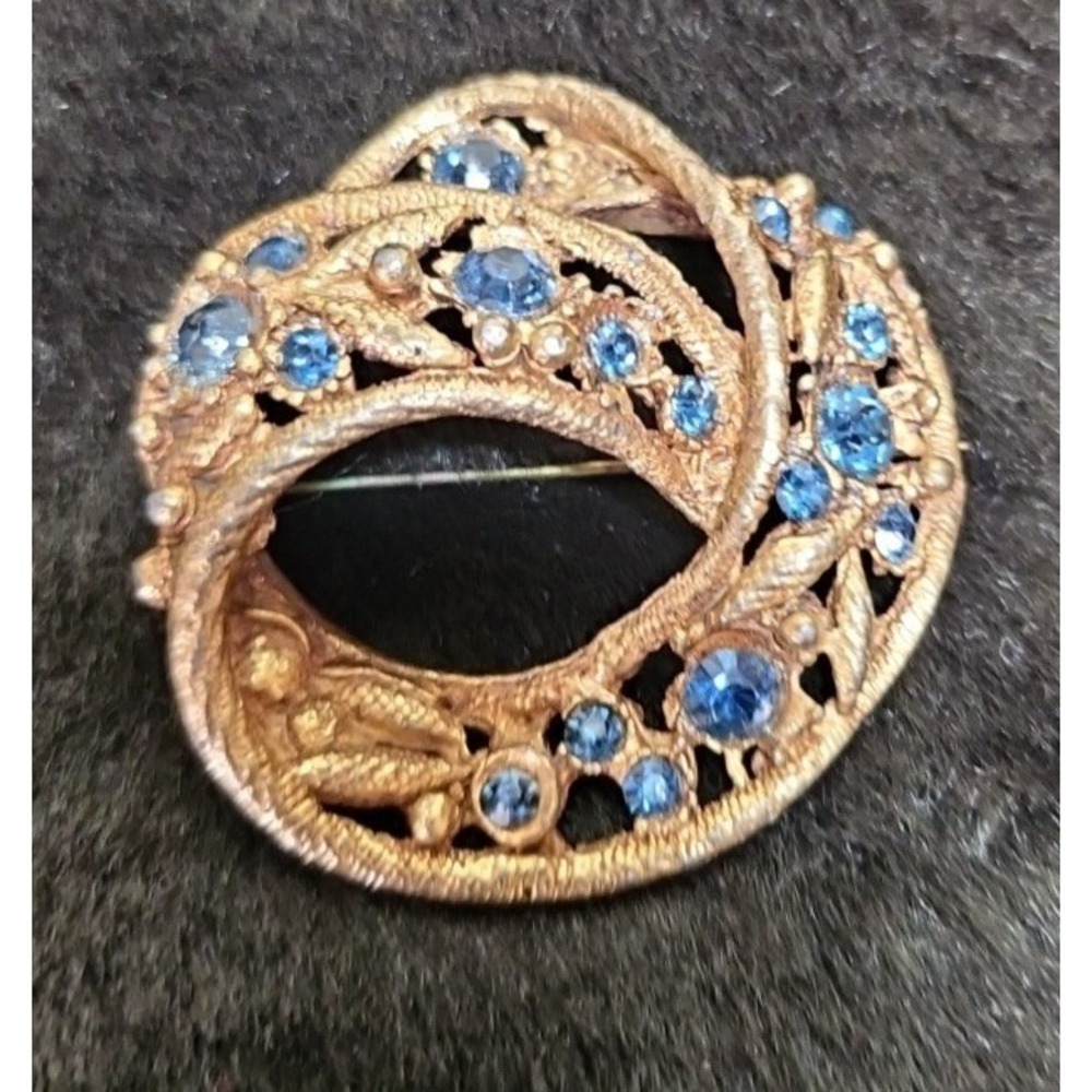 5 Vintage Costume Jewelry Brooches and one Ring - Picture 4 of 13